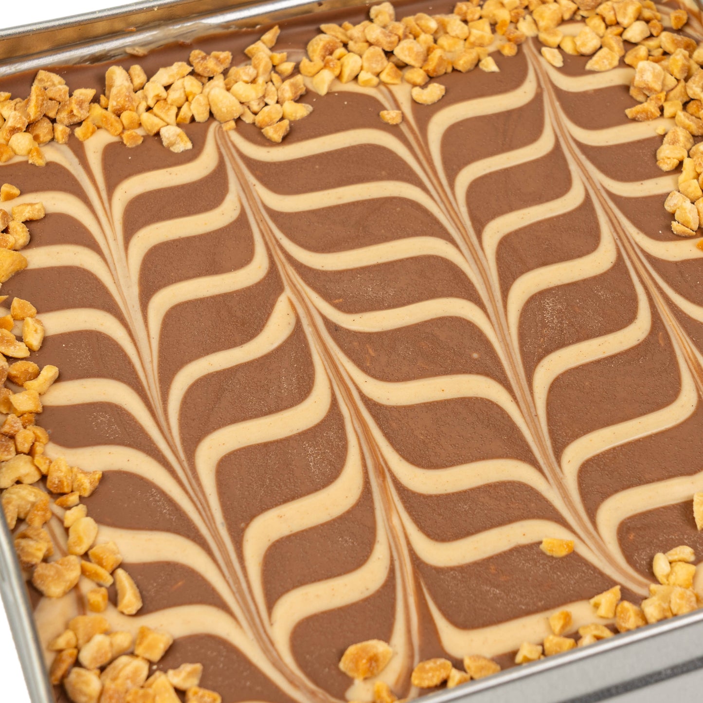 Kinder Knafeh Luxury Cake Tin