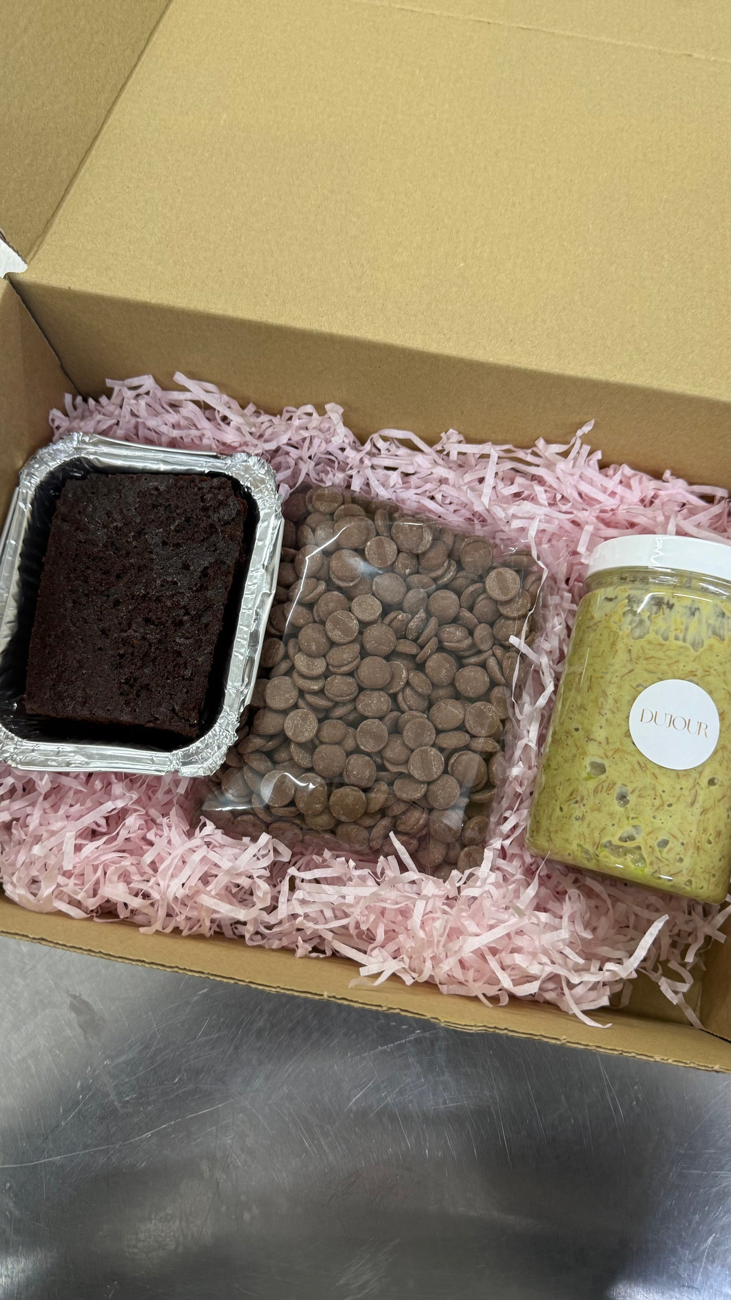 BAKE IT YOURSELF BRUCE KNAFEH CHOCOLATE BAR KITS