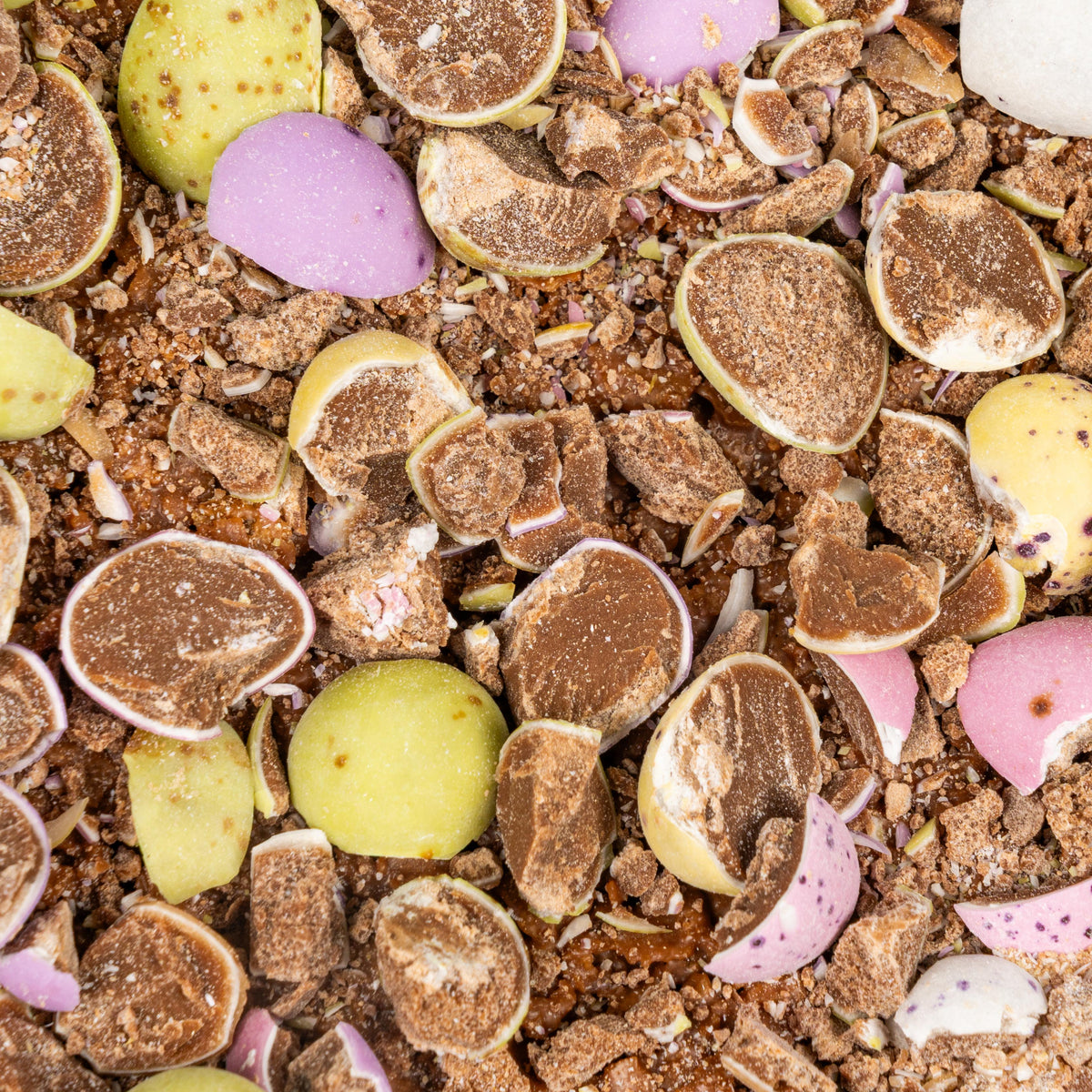 Viral Mini Egg Crunch Cake Tin
